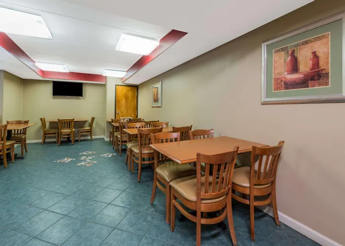 Motels in Louisville