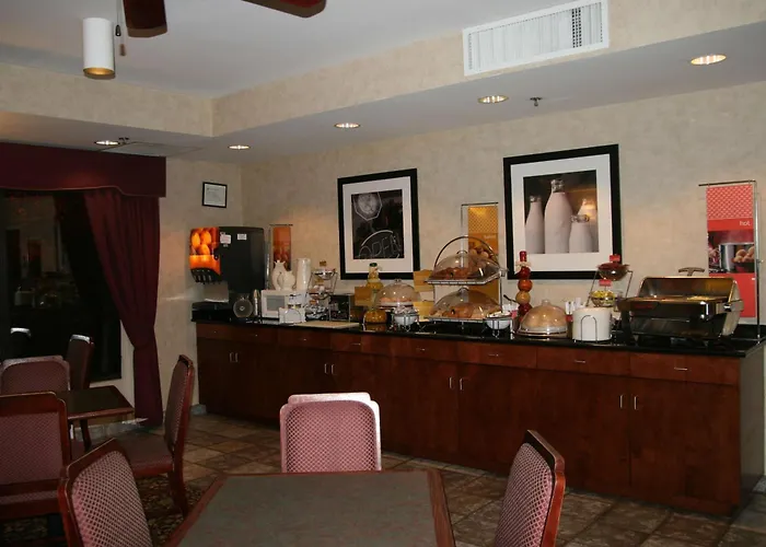 Hampton Inn Columbus-International Airport