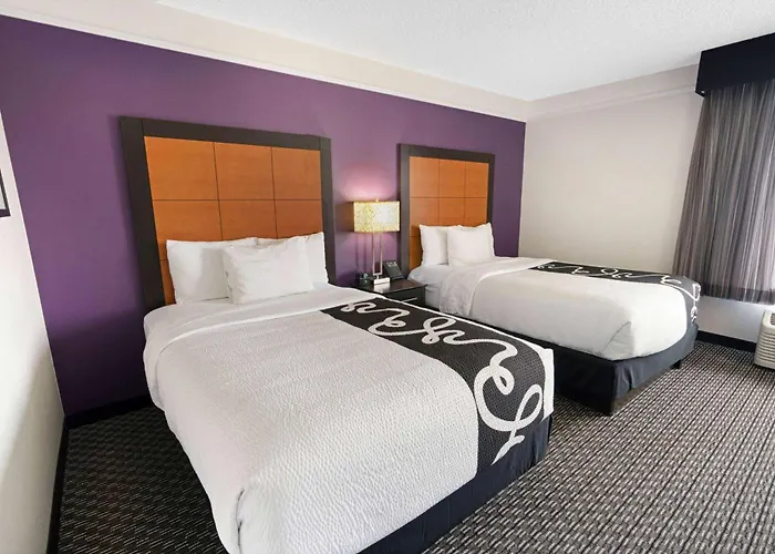 La Quinta Inn & Suites By Wyndham Phoenix Scottsdale