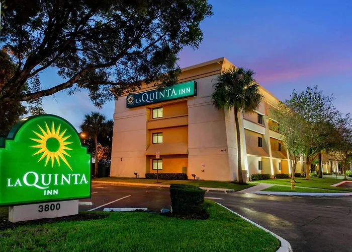 Lauderdale Lakes Cheap Hotels