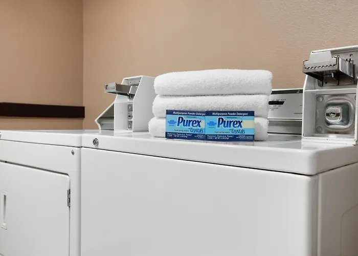 Days Inn & Suites By Wyndham Conroe North