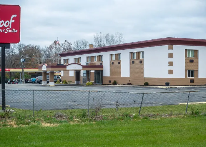 Red Roof Inn & Suites Piqua - I-75
