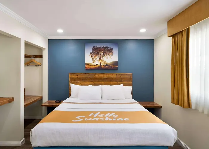 Days Inn & Suites Sdsu - La Mesa - San Diego