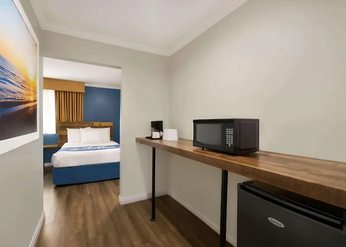 Days Inn & Suites Sdsu - La Mesa - San Diego