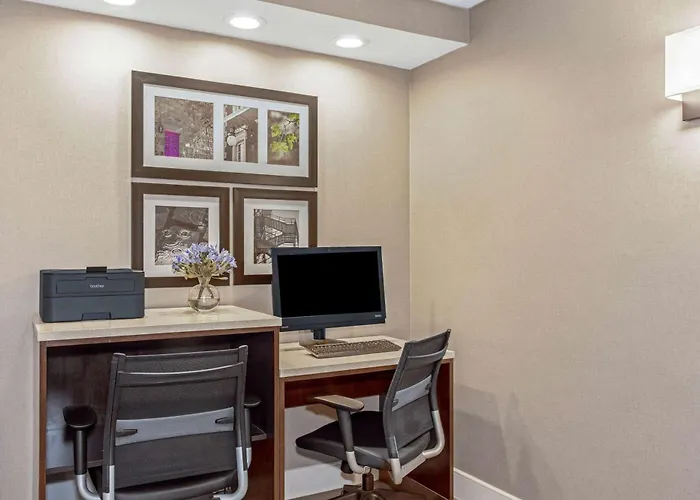 La Quinta Inn & Suites By Wyndham Panama City
