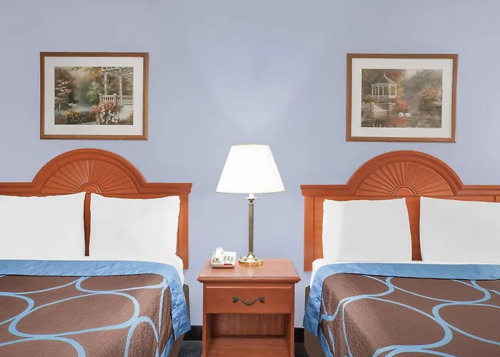 Super 8 By Wyndham Middletown