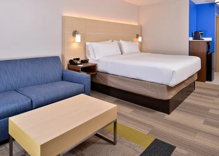 Holiday Inn Express Hotel & Suites Cincinnati - Mason By Ihg