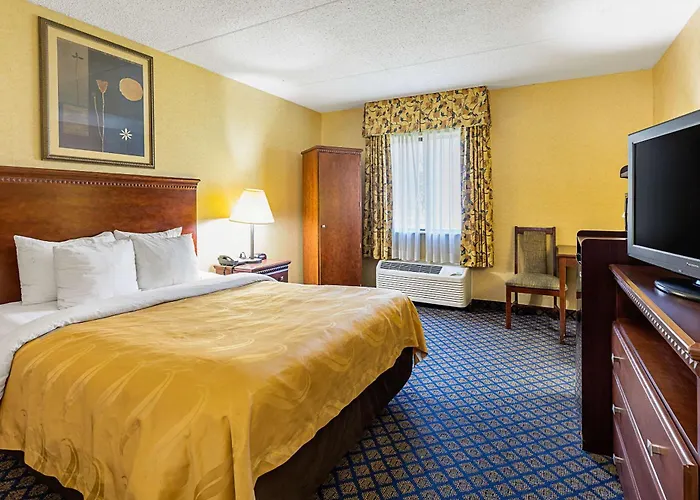 Quality Inn & Suites Coldwater Near I-69