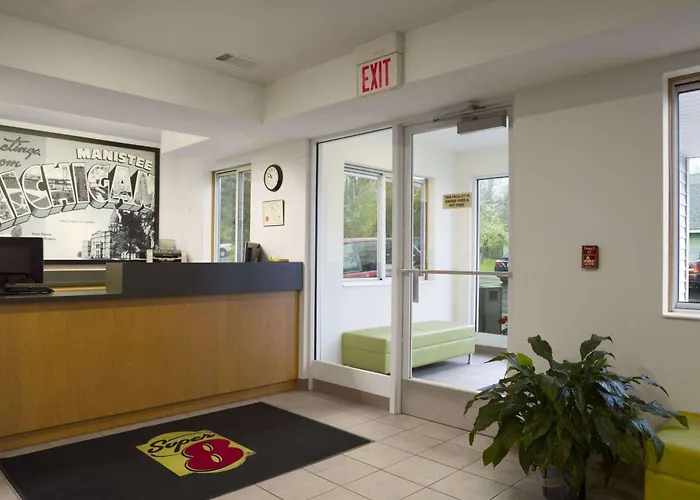 Manistee Cheap Hotels