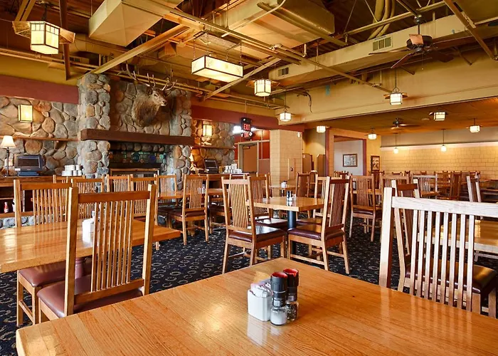 Wyndham Garden Sterling Heights