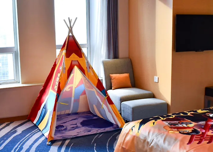 Crowne Plaza Shenzhen Futian, Near to Shenzhen Convention&Exhibition Centre, Shenzhen Stock Exchange&Shenzhen Civic Center, Outdoor Heated Pool