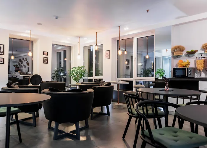 Thomas Albert Hotel