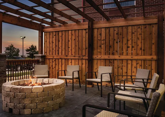 Country Inn & Suites By Radisson, Coralville, Ia