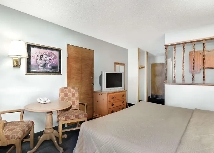 Pelham Motels