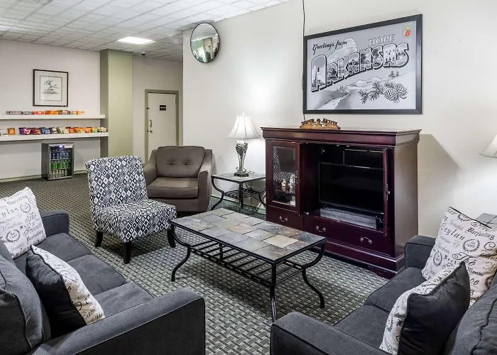 Super 8 By Wyndham Hope
