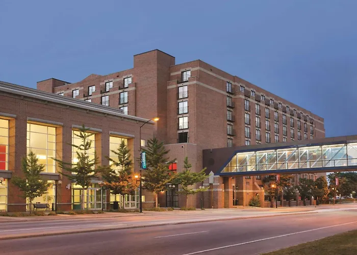 Green Bay City Center Hotels