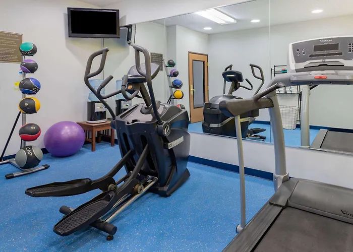 Bernalillo Hotels