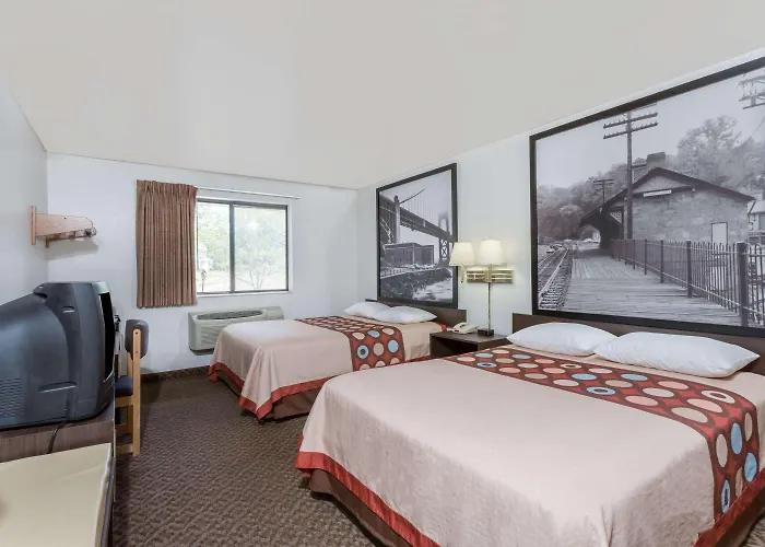 Super 8 By Wyndham Prince Frederick