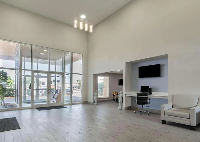 Super 8 By Wyndham Amarillo West