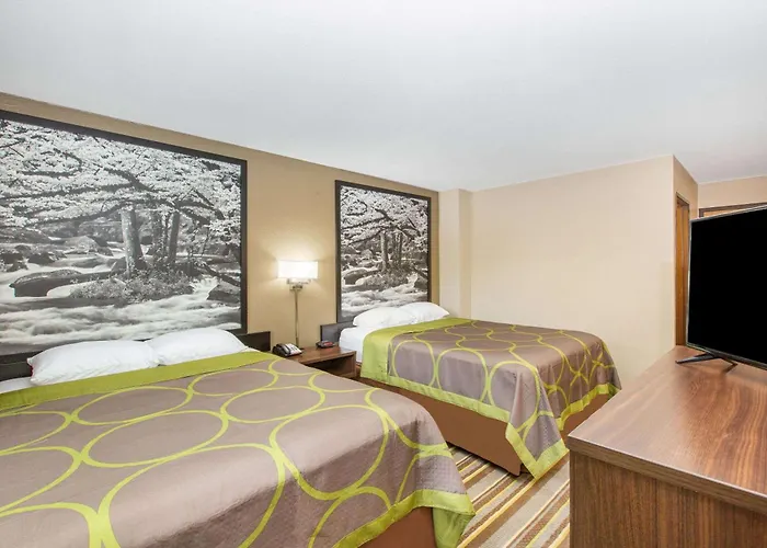 Super 8 By Wyndham Chattanooga Lookout Mountain Tn