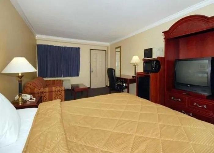 Quality Inn Near City Of Hope