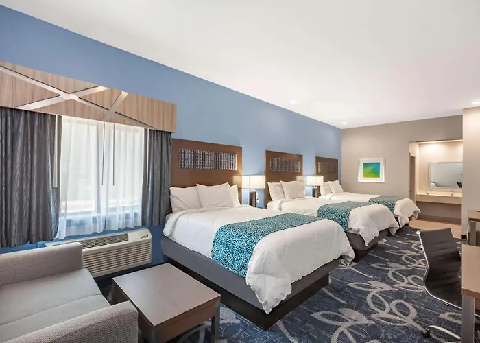 Baymont By Wyndham Houston Hobby Airport