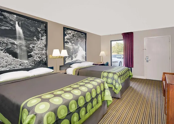 Super 8 By Wyndham Athens