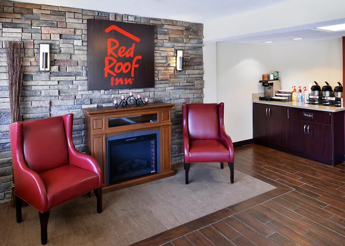 Super 8 By Wyndham Deerfield - Northbrook