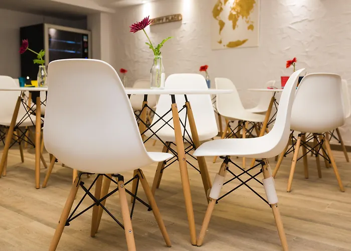 Singular Hostel By Eurotels - Albergue Juvenil