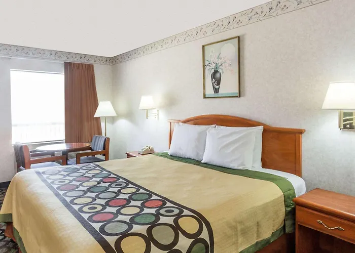 Super 8 By Wyndham Ashburn