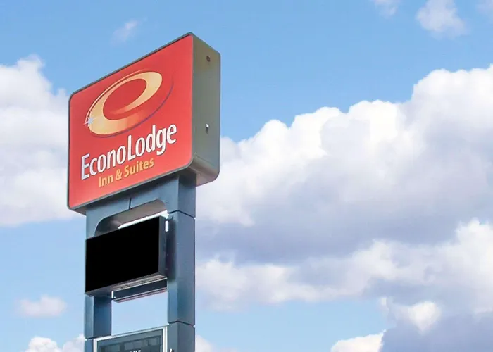 Econo Lodge Inn & Suites Jackson Northwest