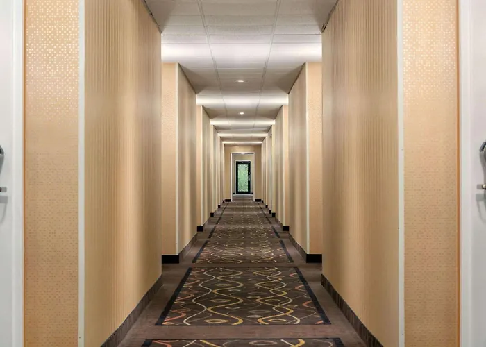 Baymont By Wyndham North Dartmouth Fall River