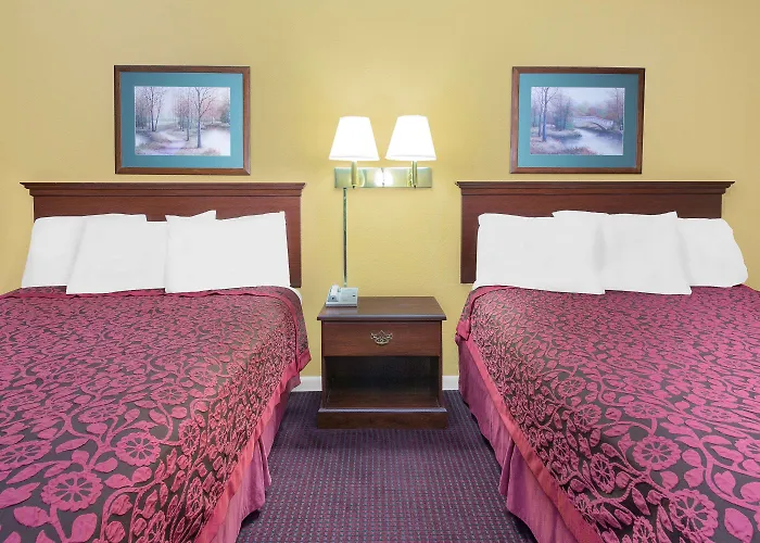 Days Inn By Wyndham N Little Rock East