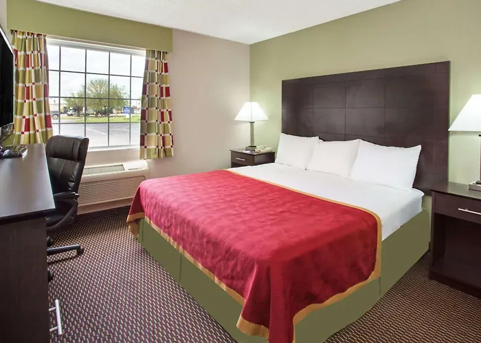 Baymont By Wyndham Beloit