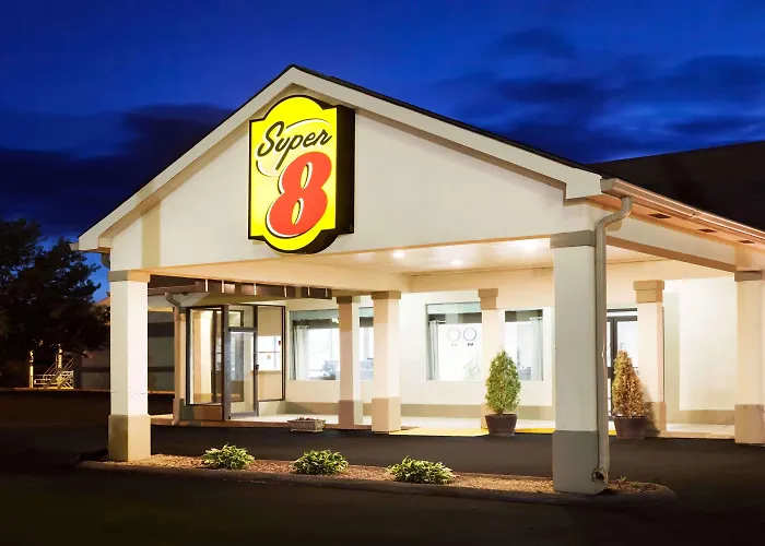 Super 8 By Wyndham Monteagle Tn