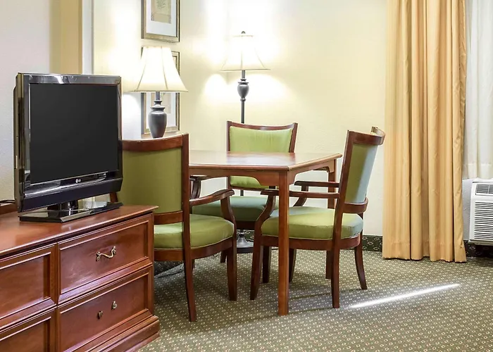 Quality Inn & Suites Sioux City Southeast
