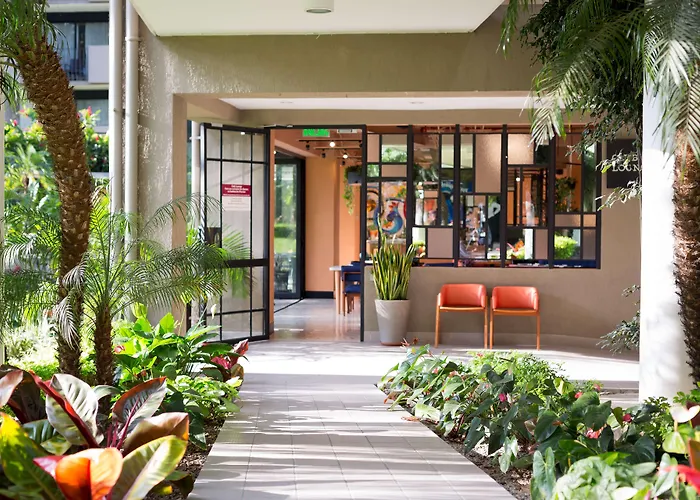 Best Western Plus Como Park Hotel