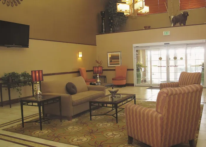 Lawton Beach hotels