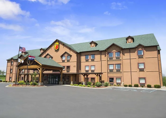 Super 8 By Wyndham Troy