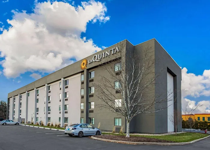 La Quinta By Wyndham Hartford Bradley Airport