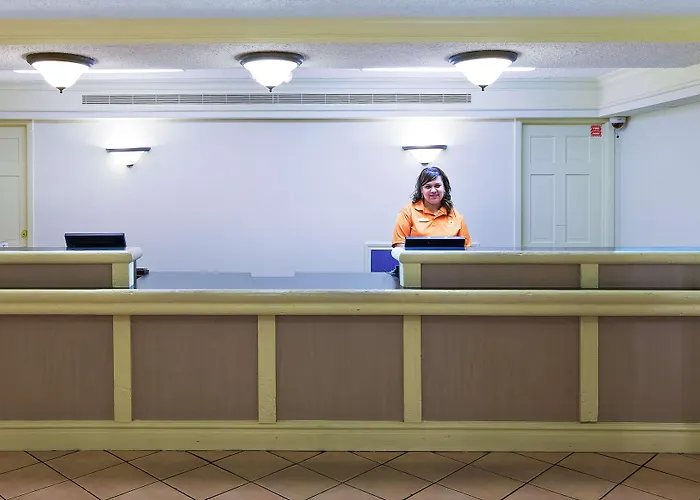 La Vista Express - Formerly La Quinta