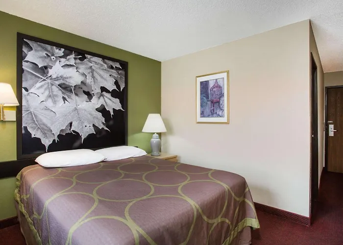 Super 8 By Wyndham Salem Va