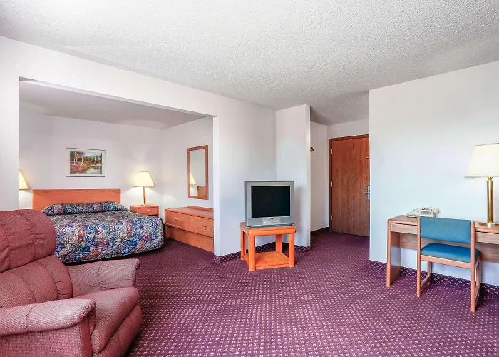 Travelodge By Wyndham Deer Lodge Montana