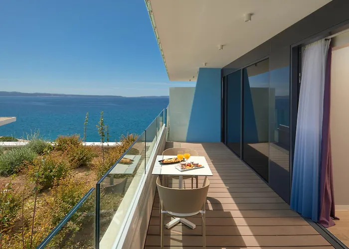 Amphora Hotel