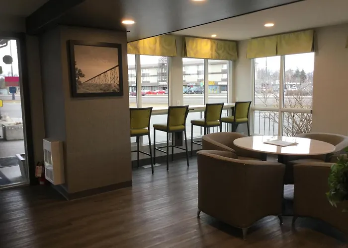 Lethbridge Hotels