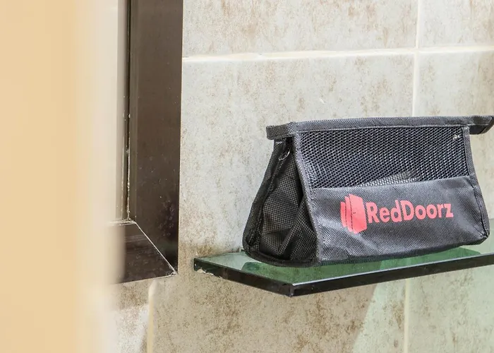 Reddoorz Plus Near Rizal Junction