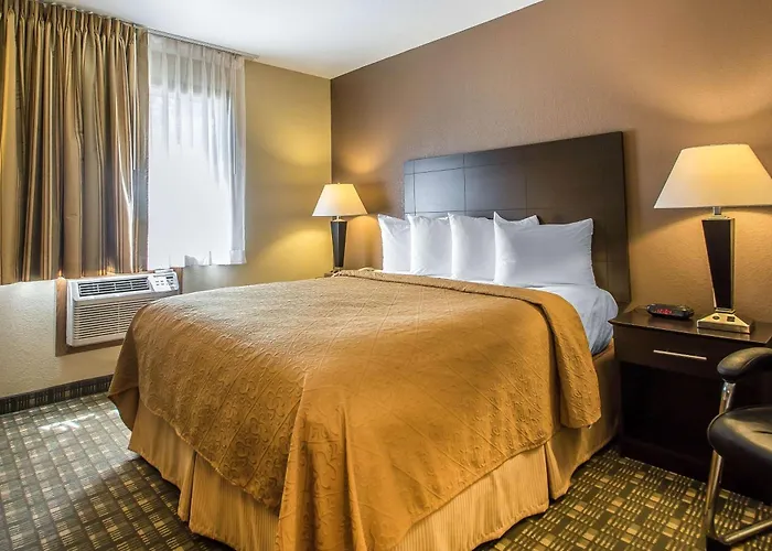 Quality Inn & Suites Decorah