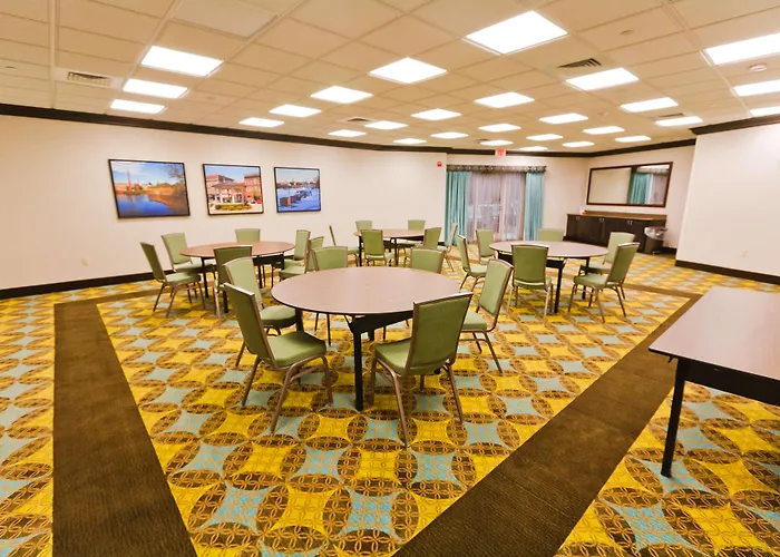 Exeter City Center Hotels