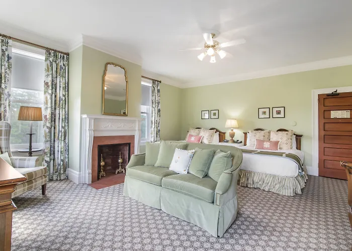 Bretton Woods Hotels
