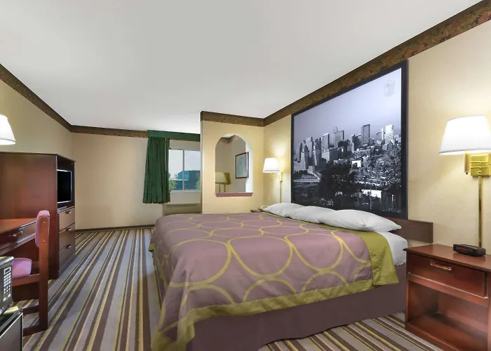 Super 8 By Wyndham Wapakoneta